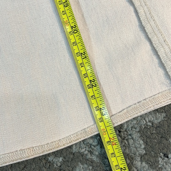 Serged stretchy casual skirt in light peachy pink large - Picture 6 of 12